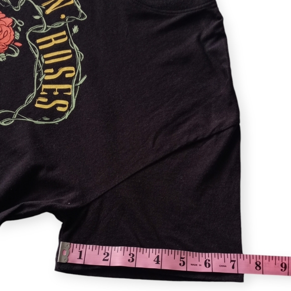 GUNS N' ROSES WOMEN'S SHORT SLEEVE BLACK T-SHIRT. SIZE M - Picture 10 of 13